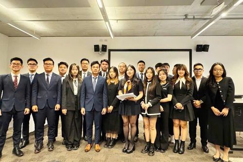 Anh Huỳnh Tấn Đạt làm Chủ tịch Hội Sinh viên Việt Nam tại Úc nhiệm kỳ 2024 - 2026
