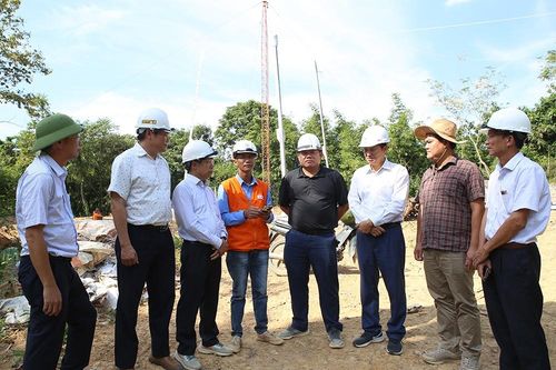 Nỗ lực đưa Dự án đường dây 220kV Nậm Sum - Nông Cống về đích trong tháng 10