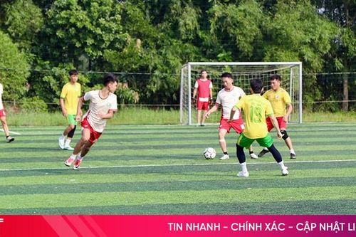 Khởi tranh Giải Bóng đá nam thanh niên khối CCQ&DN Hà Tĩnh