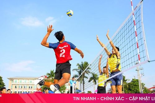 Khởi tranh Giải Bóng chuyền nam doanh nghiệp thị xã Kỳ Anh