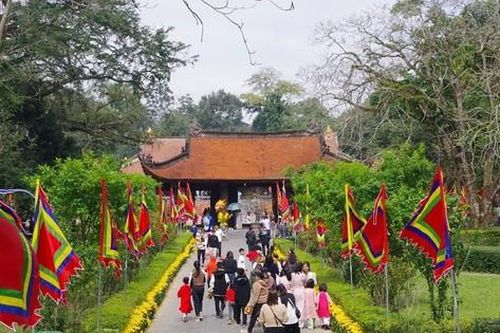 Tiềm năng du lịch văn hóa, lịch sử hiếm có của vùng 'quê vua, đất chúa'