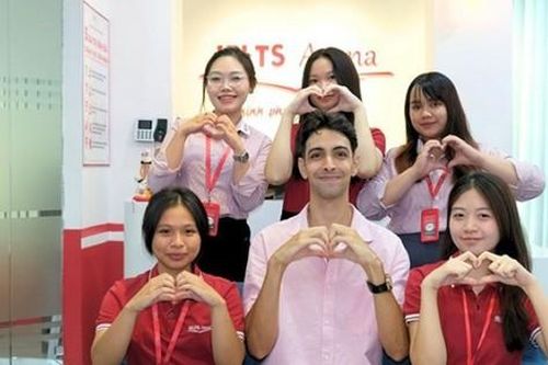 Trung tâm tiếng Anh được Rufino Aybar và TikToker 'Em trai chị Nguyệt' nhắc đến có gì hot?
