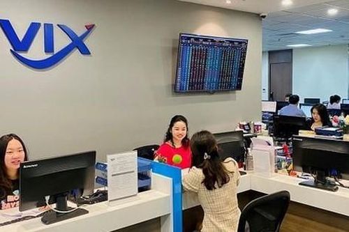 Sóng ngầm tại VIX: Khi những ông lớn lần lượt rời cuộc chơi