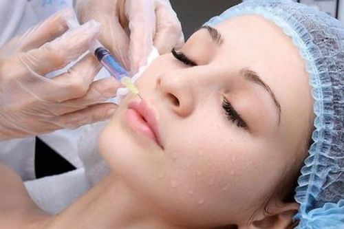 Cô gái 18 tuổi suýt mất thị lực vì tự tiêm filler không đúng cách tại nhà