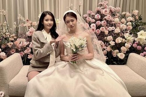Lời nhắn của IU trong đám cưới Jiyeon không thể trở thành hiện thực
