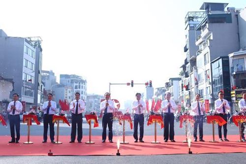 Hà Nội thông xe tuyến đường Nguyễn Văn Cừ - Ngọc Thụy hơn 1.200 tỷ đồng