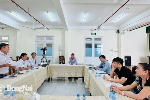 Đồng Nai làm việc với cơ sở cung cấp gà làm thức ăn cho hổ ở Vườn Xoài sau vụ 20 con hổ chết