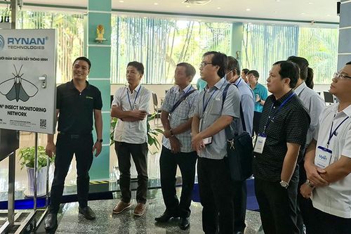 Tăng cường xây dựng Đảng trong sạch, vững mạnh về chính trị, tư tưởng, tổ chức và đạo đức ở Đảng bộ tỉnh Đồng Tháp