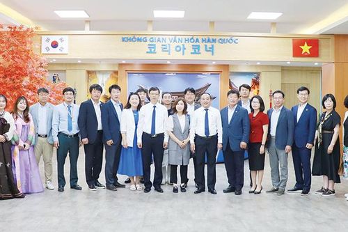 Hợp tác quốc tế - Nâng tầm đào tạo nguồn nhân lực