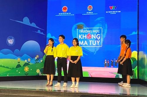 'Trường học không ma túy'