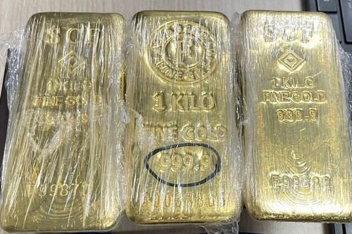 Hải quan Hà Nội phát hiện vụ vận chuyển trái phép 3 kg vàng qua sân bay Nội Bài