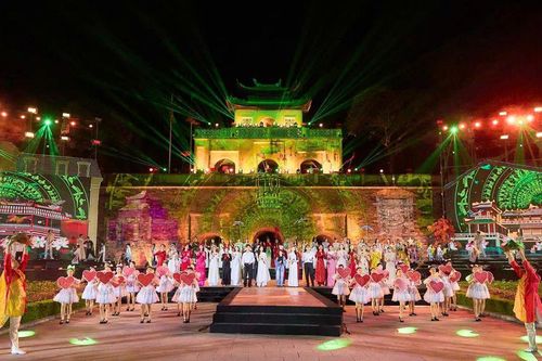 Lễ hội Áo dài Du lịch Hà Nội 2024: Thu hút 85 nhà thiết kế 3 miền