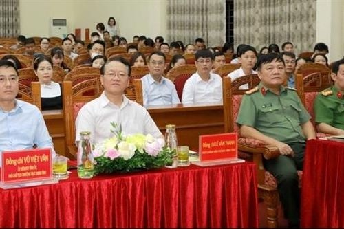 Công an tỉnh Vĩnh Phúc đối thoại để giải quyết khó khăn, vướng mắc cho doanh nghiệp liên quan đến ANTT