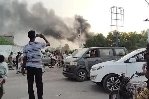 Liên quân Mỹ - Anh không kích vào Yemen