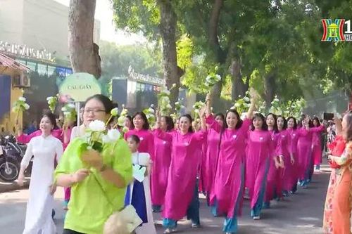 Vẻ đẹp Hà Nội qua lễ hội Áo dài Du lịch 2024
