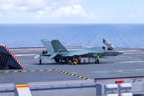 Tiêm kích J-35 Trung Quốc có mạnh như F-35 Mỹ?