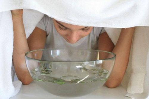 Có nên xông hơi mặt mỗi ngày?