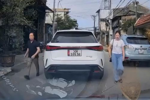 Triệu tập nhóm người chặn đầu hành hung nam tài xế ở Bắc Ninh