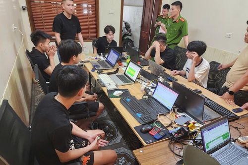 Bóc gỡ đường dây giả danh tu hành để bán thuốc Nam trên mạng xã hội