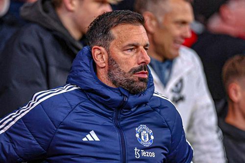 Van Nistelrooy không muốn phản bội Ten Hag