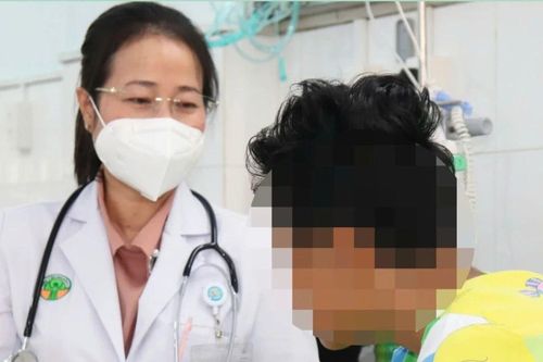 Thiếu niên 13 tuổi ói ra máu vì loét tá tràng