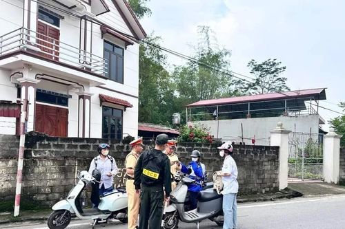 Bỏ quy định người dân giám sát CSGT làm nhiệm vụ bằng hình thức ghi âm, ghi hình