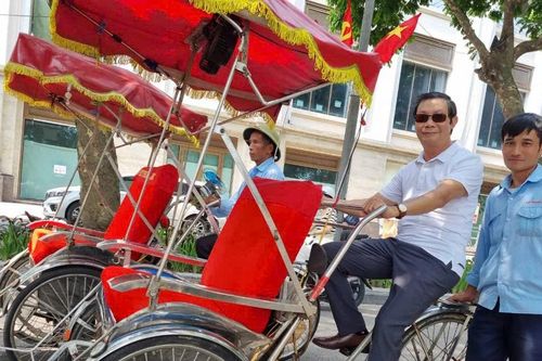 Thức dậy tình yêu Hà Nội