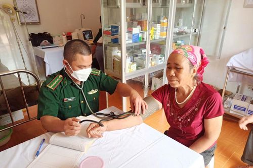 Những 'cầu nối' hữu nghị trên tuyến biên giới Việt-Lào