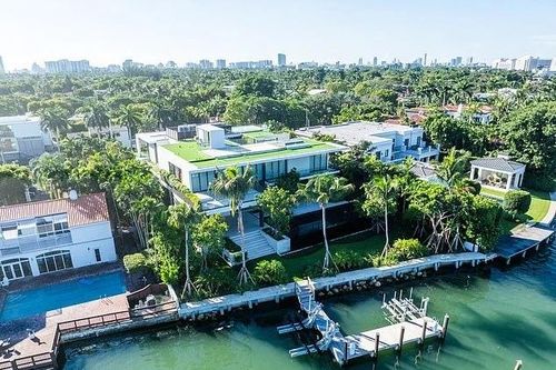 Dinh thự được mệnh danh là 'Cung điện Beckingham mới' có gì đặc biệt?