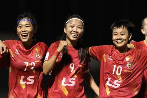 Huỳnh Như lập cú đúp, nữ TP.HCM thắng to ở AFC Champions League