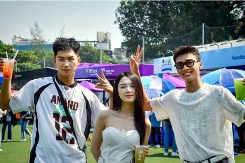 Giới trẻ trải nghiệm Ngày Thẻ Việt Nam 2024 - 'Sống chill, Thanh toán chất'