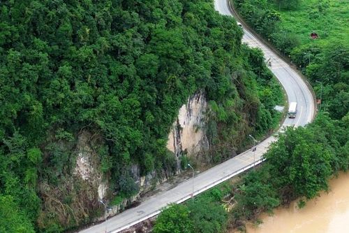 Huyện Con Cuông đề xuất xây dựng hầm xuyên núi qua eo Vực Bồng