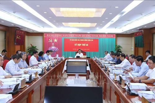 Nổi bật tuần qua: Phát động chương trình 'Mái ấm cho đồng bào tôi'; Đầu tư đường sắt tốc độ cao 350 km/giờ