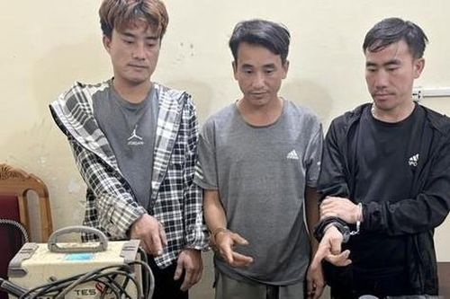 Bắt khẩn cấp 3 kẻ chế tạo súng tự chế, tàng trữ thuốc phiện
