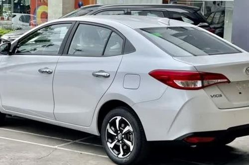 Tin xe hot 6/10: Giá lăn bánh Toyota Vios đang cực rẻ, hạ đo ván Hyundai Accent và Honda City