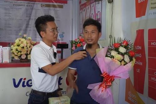 Người đàn ông Bình Phước trúng số hơn 5 tỷ đồng, cho luôn người thân bạn bè 1.3 tỷ