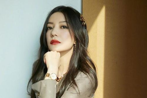 Triệu Vy bị chỉ trích vì 1 bức ảnh
