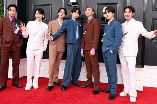 BTS quyết tâm 'phục thù' tại GRAMMY 2025, hai thành viên 'vắng mặt'