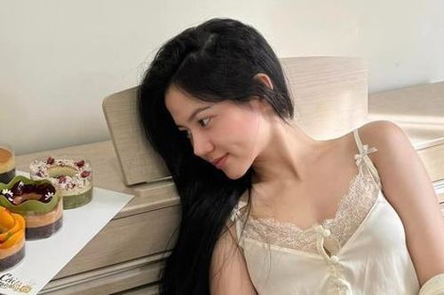 Tình nhân của Xemesis sửa 'đủ thứ' để đẹp