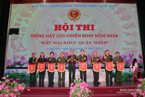 Thành phố Lạng Sơn tổ chức Hội thi tiếng hát cựu chiến binh