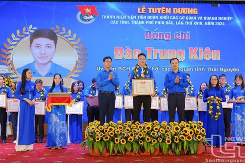 Tuyên dương 60 thanh niên tiên tiến Đoàn Khối các tỉnh, thành phố phía Bắc