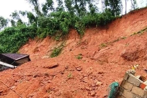 Cảnh báo lũ quét, sạt lở đất, sụt lún đất do mưa lũ