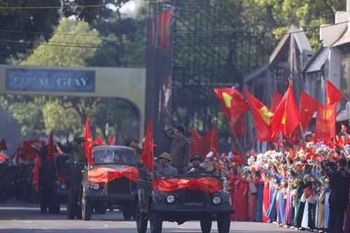 Hào hùng ký ức lịch sử 70 năm Ngày tiếp quản Thủ đô trong 'Ngày hội Văn hóa vì hòa bình'