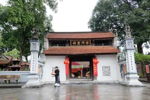 Đền Hát Môn là điểm du lịch di tích quốc gia