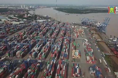 Hàng hóa qua cảng biển tăng 14%