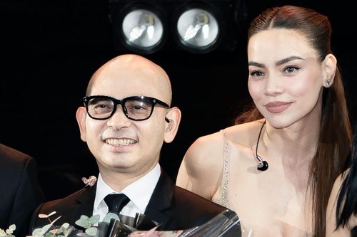 Đức Trí ôm Hồ Ngọc Hà, tiết lộ từng 'suy' vì tình cũ sau chia tay