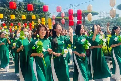 Hơn 63.000 lượt du khách trải nghiệm Lễ hội Áo dài du lịch Hà Nội năm 2024