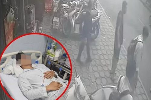 Camera ghi lại cảnh nam sinh gặp cướp trên đường đi học về, bị hành hung đến nhập viện