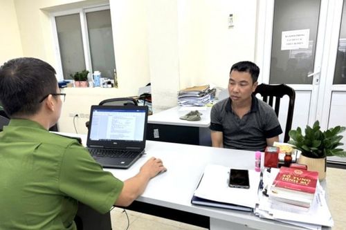 Đối tượng mang xe Fortuner của bạn đi cầm cố ra đầu thú