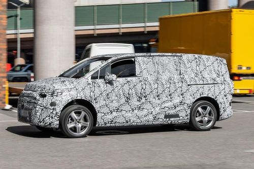 Minivan mới của Mercedes-Benz chạy thử, dự kiến ra mắt năm 2026